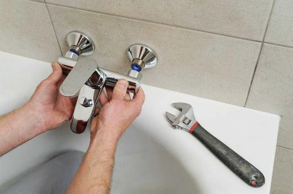 Faucet Installation & Replacement